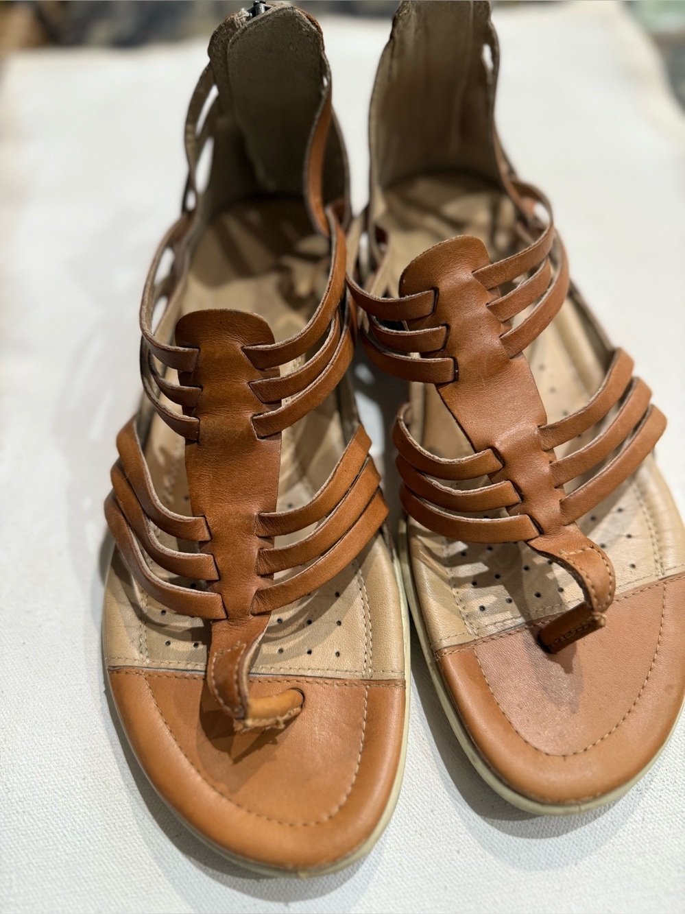 Ecco Leather Strappy Sandals in Tan.  Size 37.   Excellent condition.  Used once